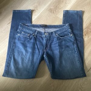 Levi jeans